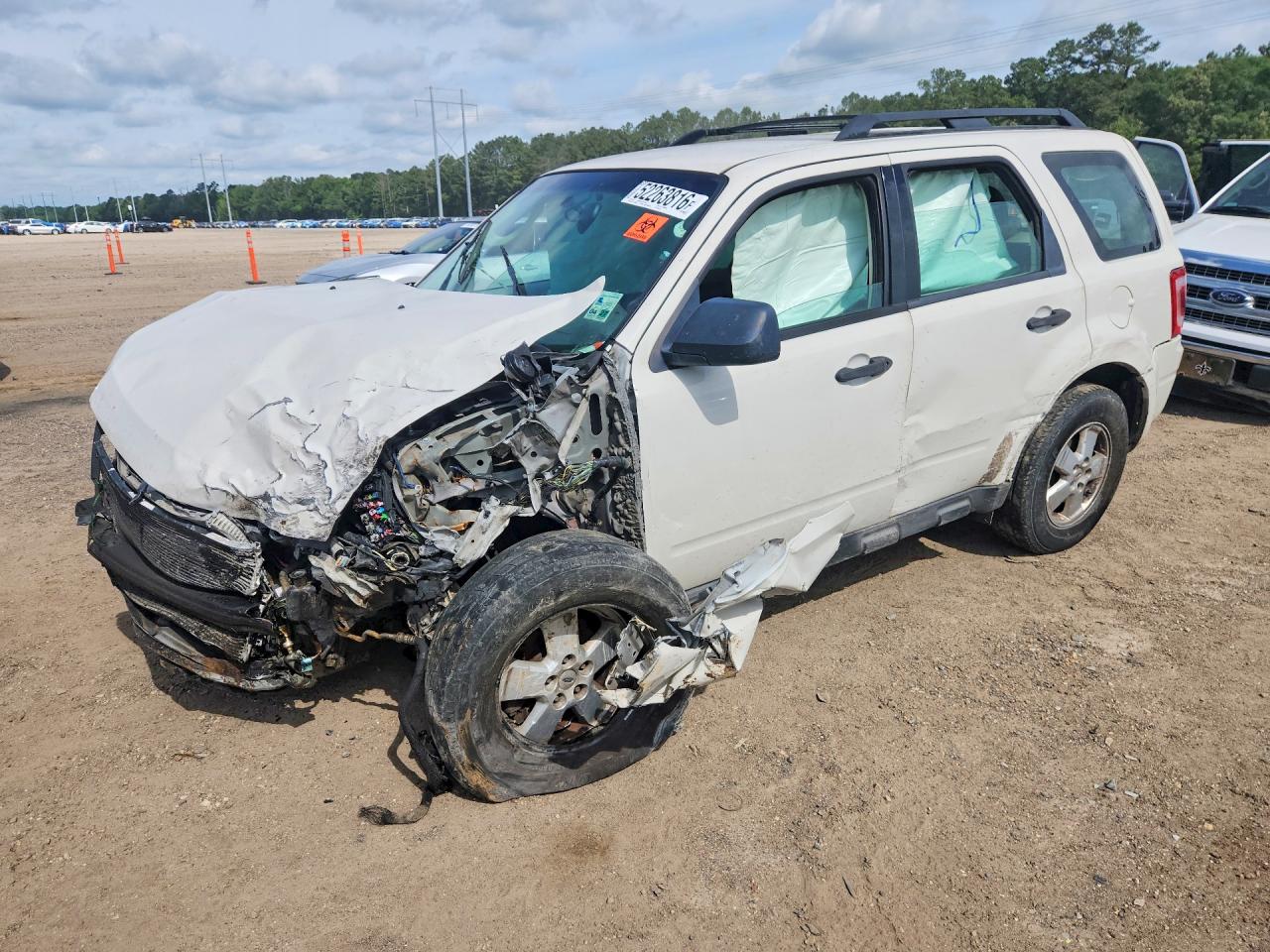 Salvage Ford Escape Image
