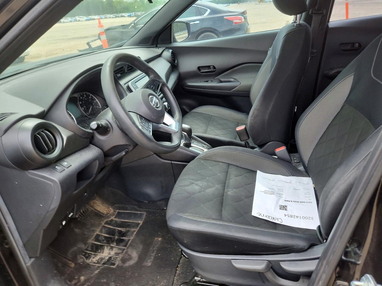 Nissan Kicks S