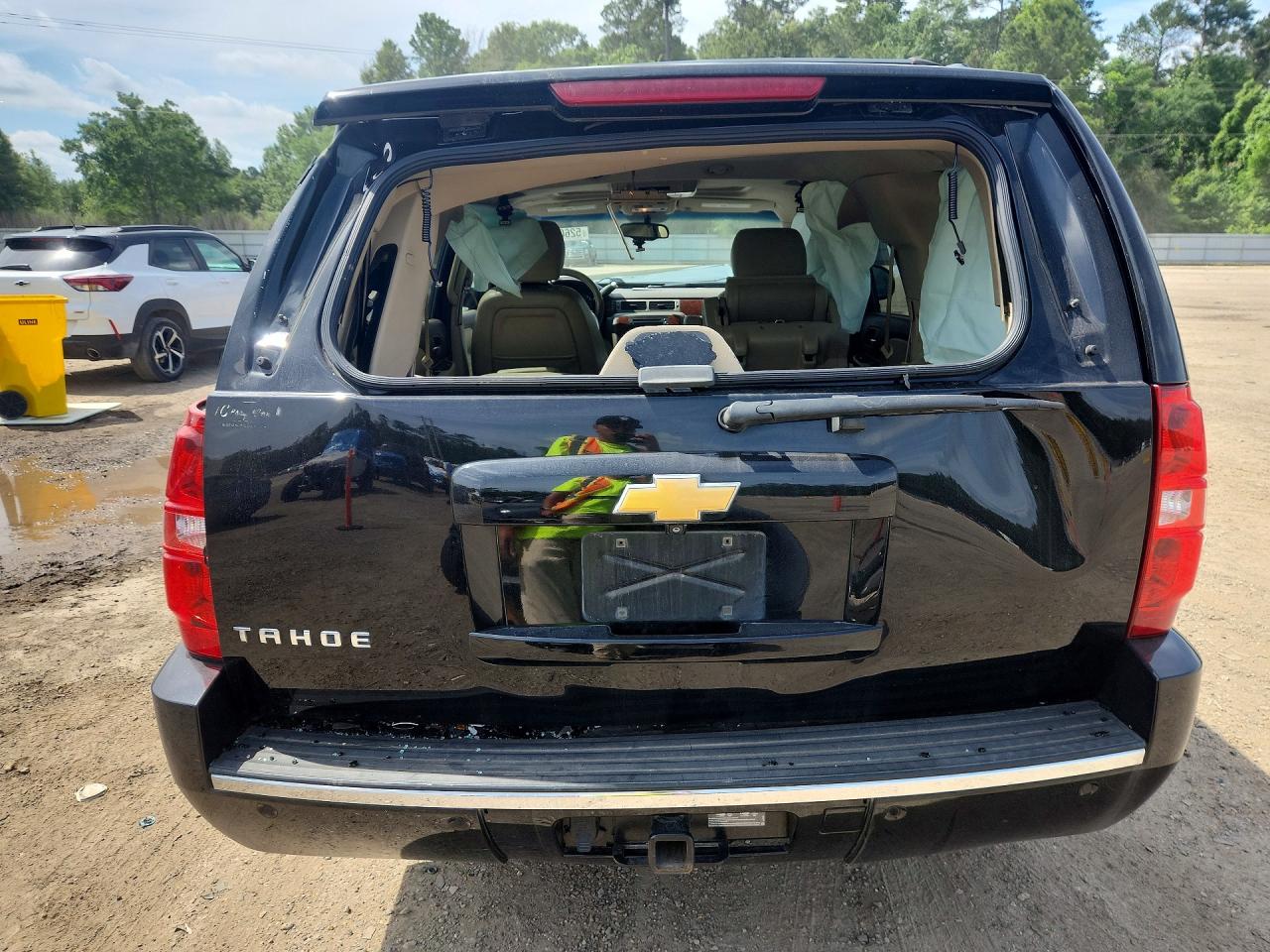 Chevrolet Tahoe C1500 Ltz