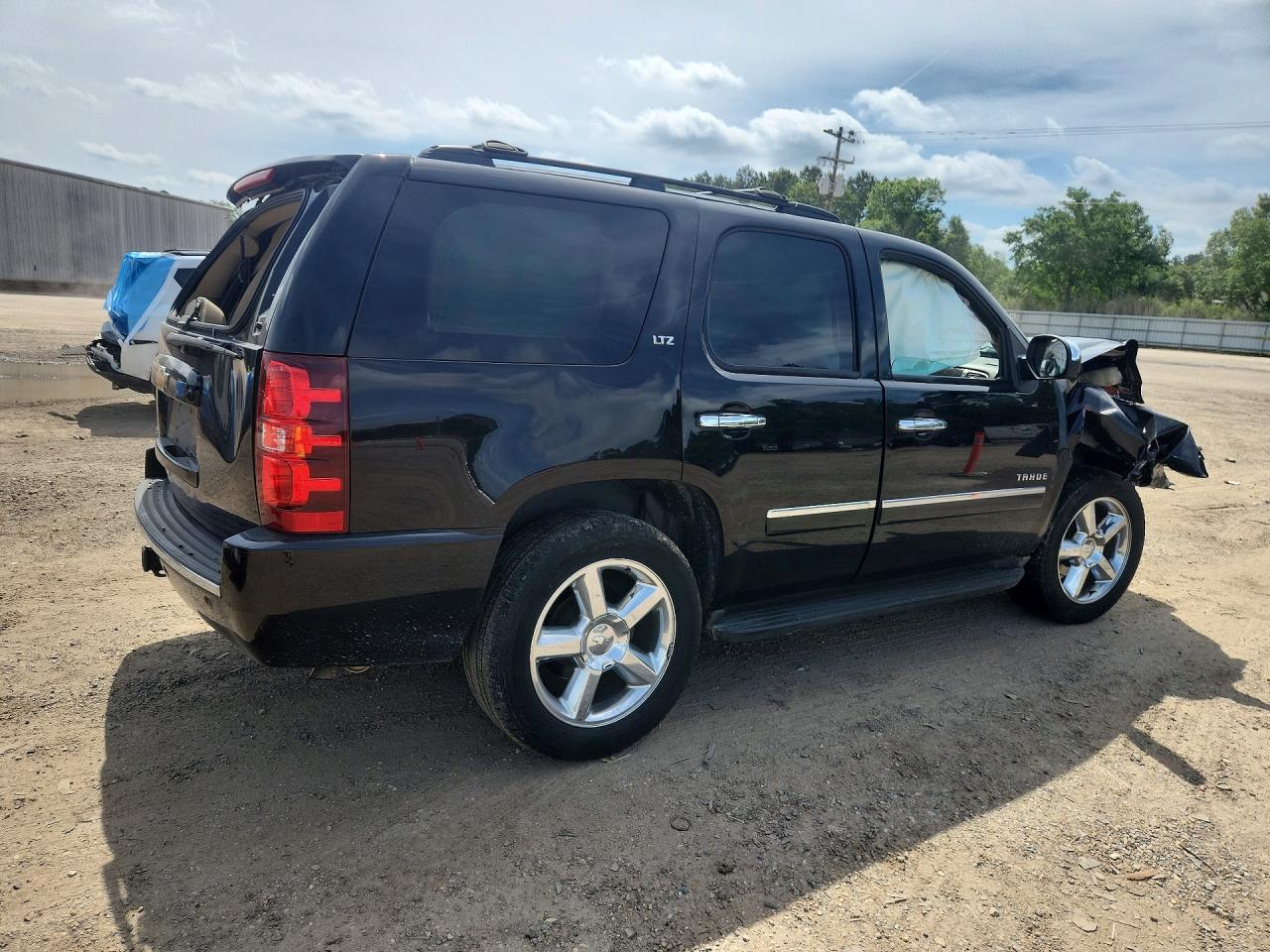 Chevrolet Tahoe C1500 Ltz