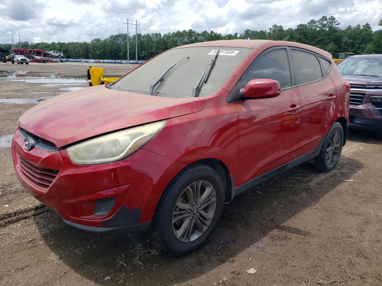 Salvage Hyundai TUCSON Image