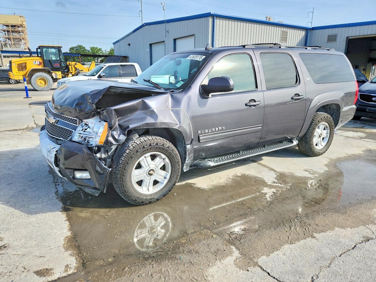 Salvage Chevrolet Suburban Image