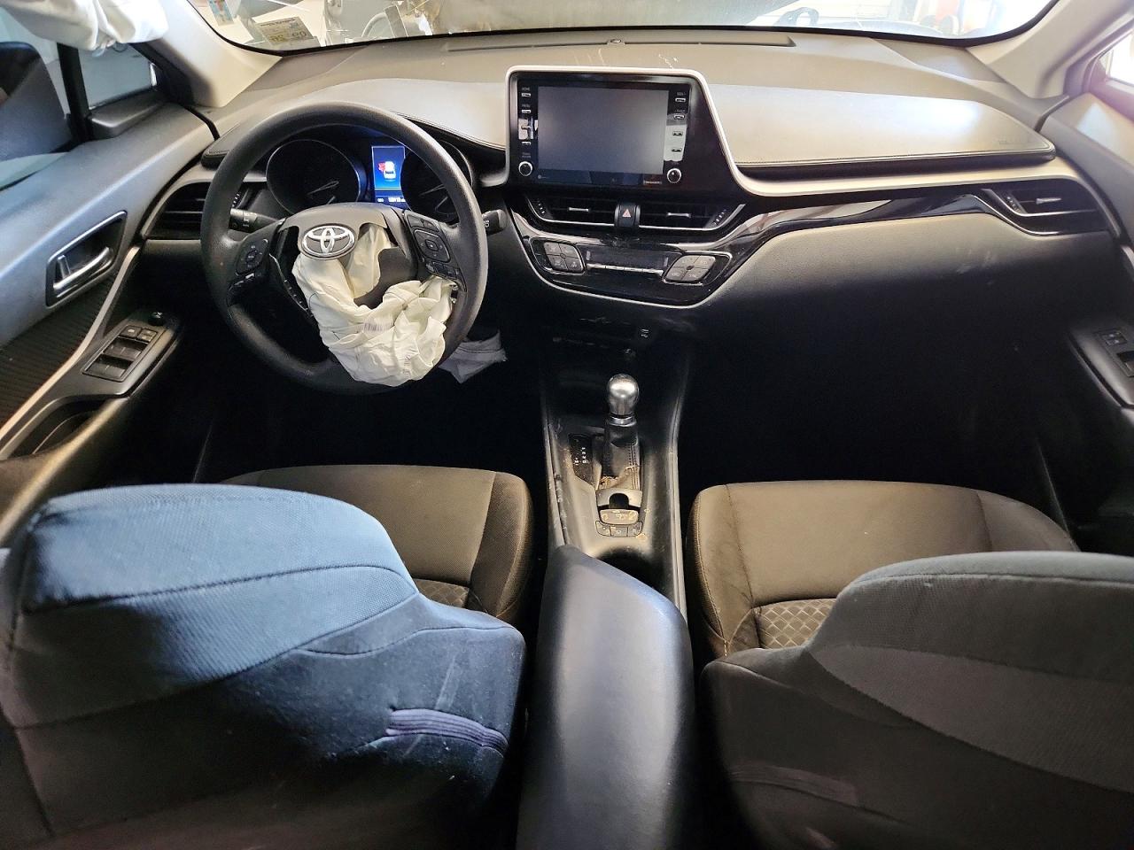 Toyota C-hr Le Le
