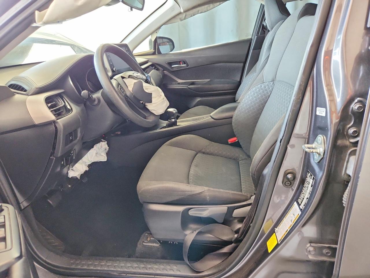 Toyota C-hr Le Le