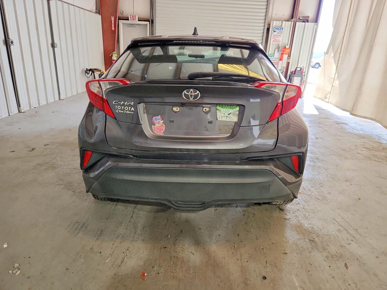 Toyota C-hr Le Le