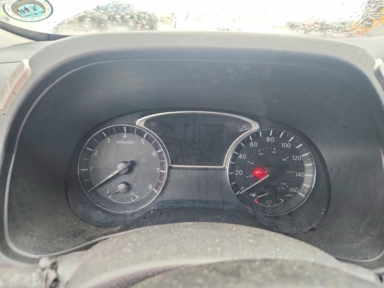 Nissan Pathfinder S