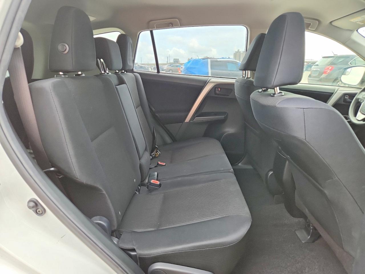 Toyota RAV4 Le