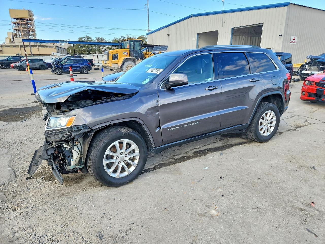 Salvage Jeep Cherokee Image