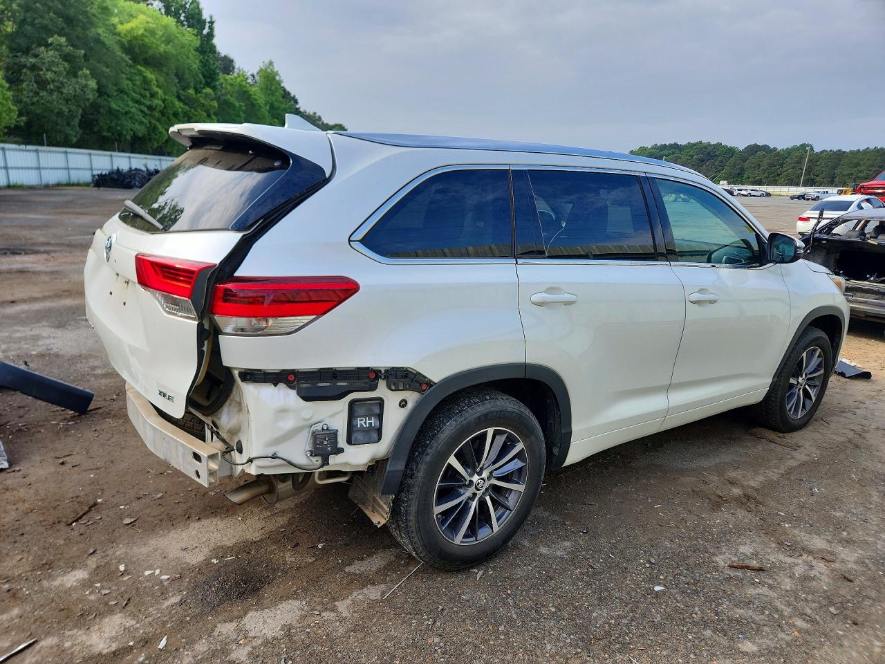 Toyota Highlander Xle