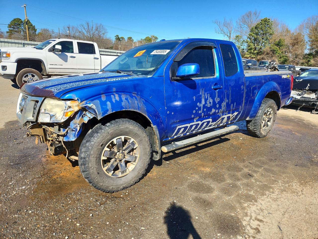 Salvage Nissan Frontier Image