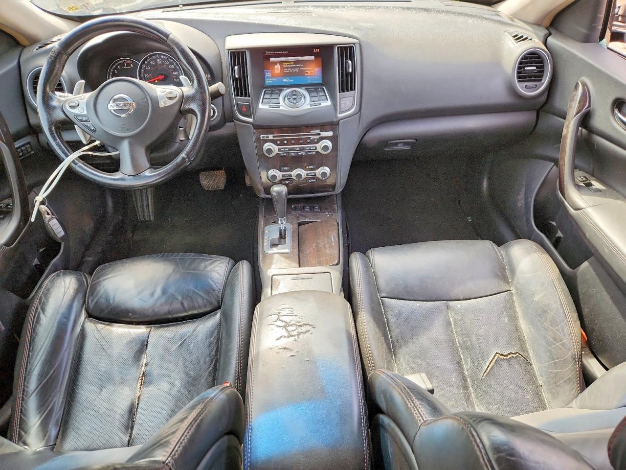 Nissan Maxima S