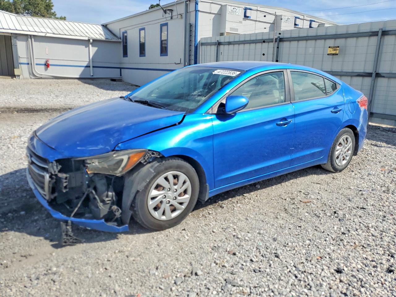 Salvage Hyundai ELANTRA Image