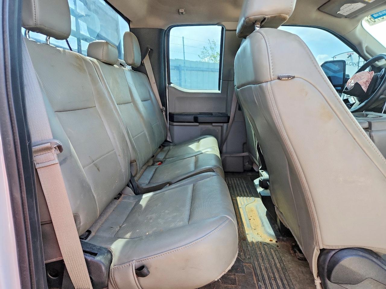 Ford F-550 Super Duty