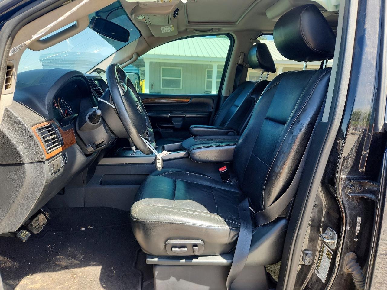 Nissan Armada Sl