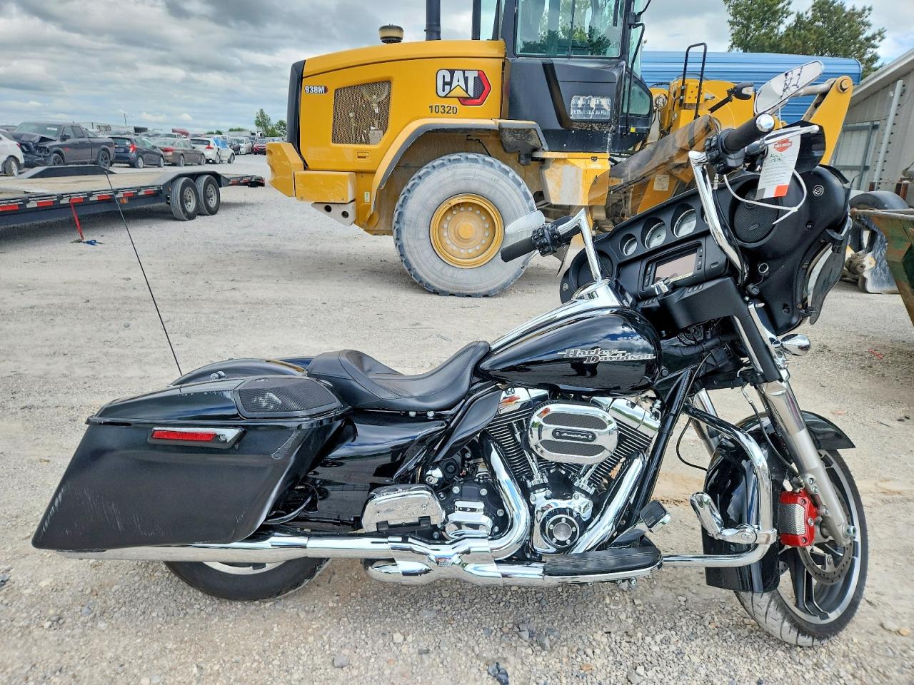 Salvage Harley-Davidson Fl Image