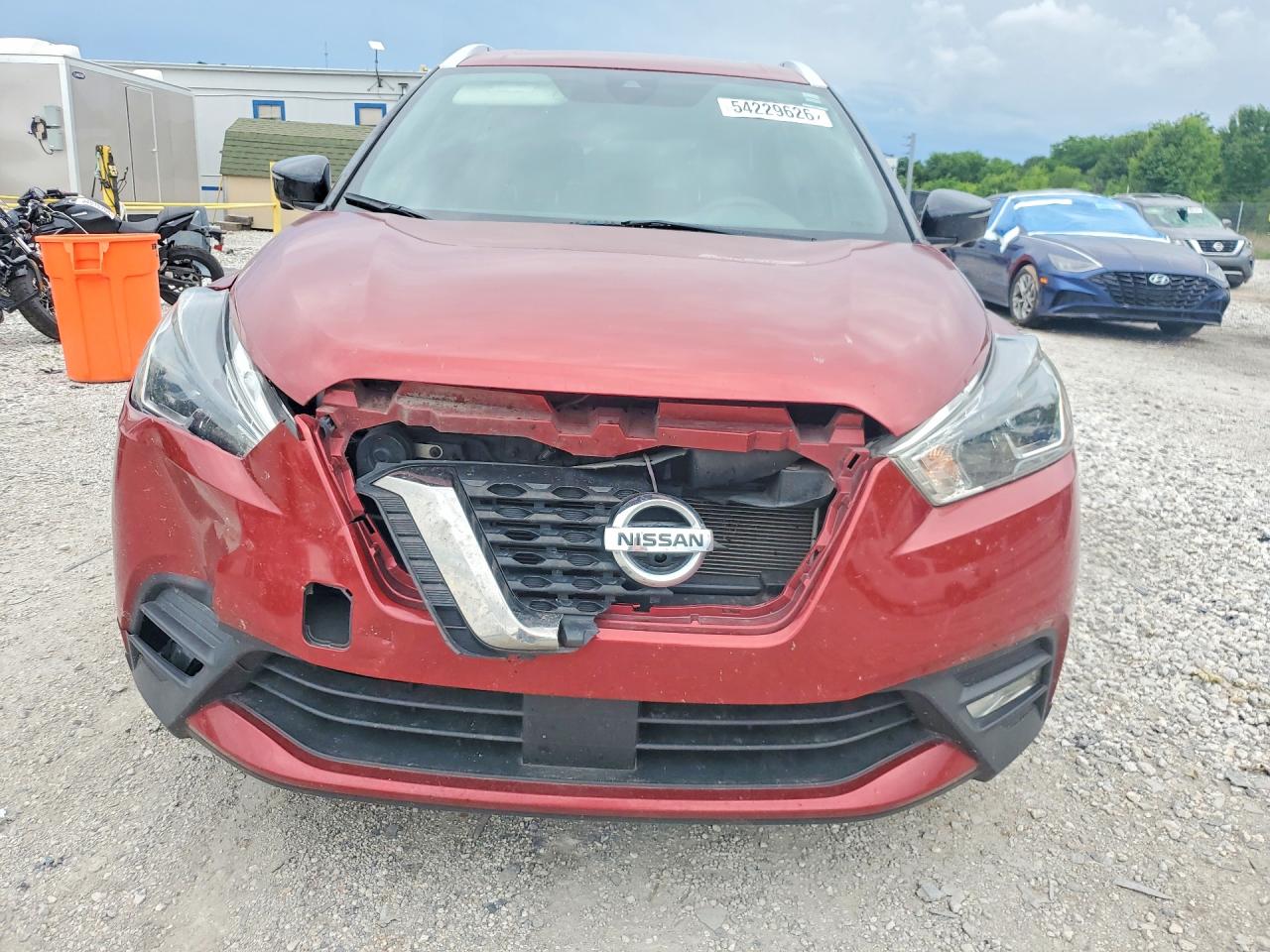Nissan Kicks Sr