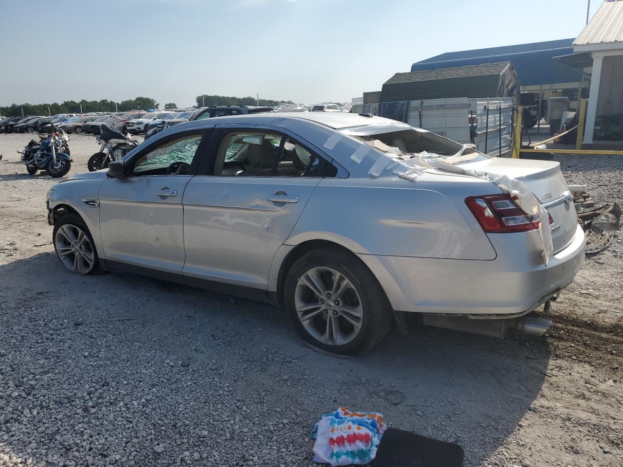 Ford Taurus Se