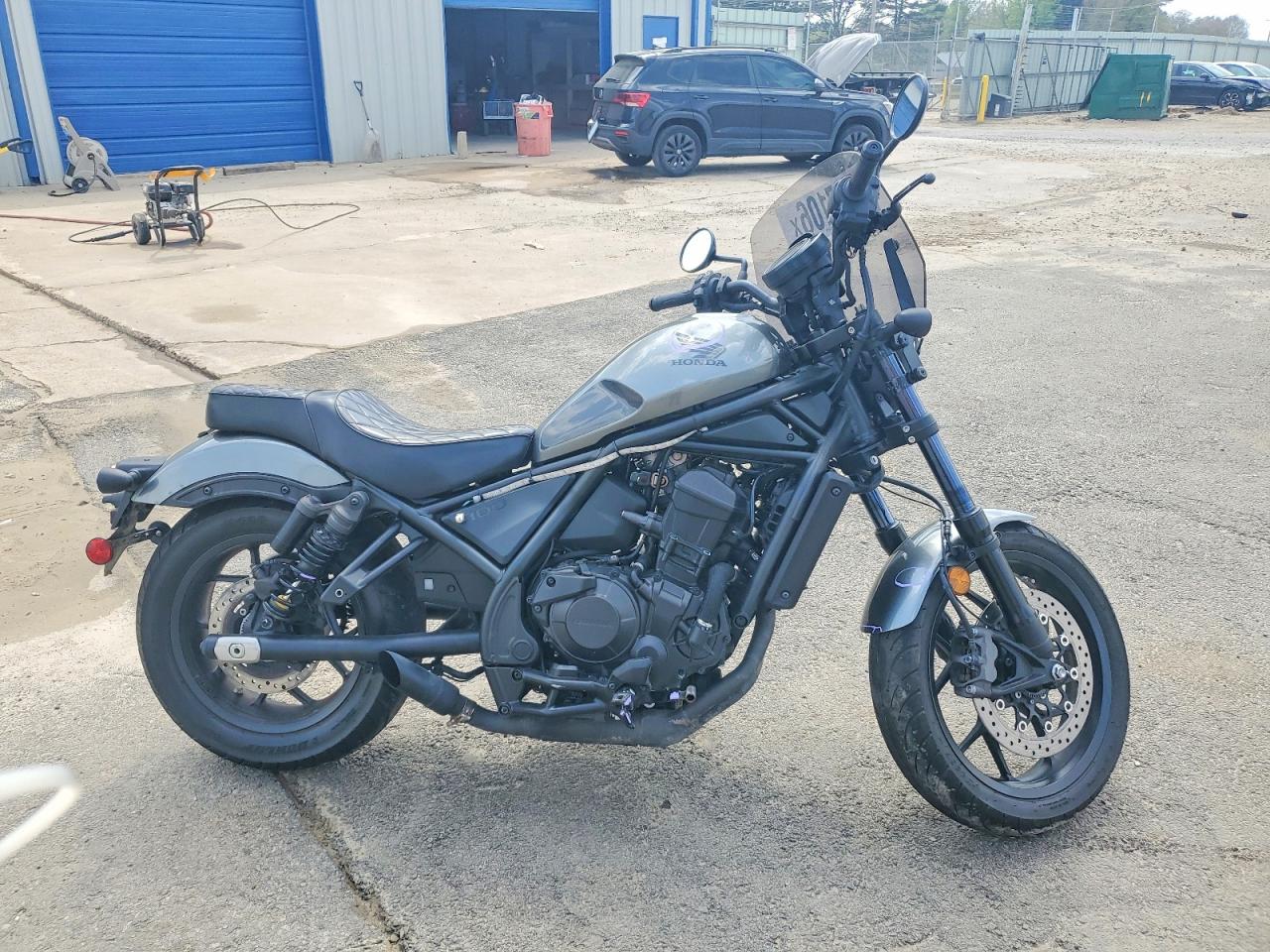 Salvage Honda Cm Cycle Image