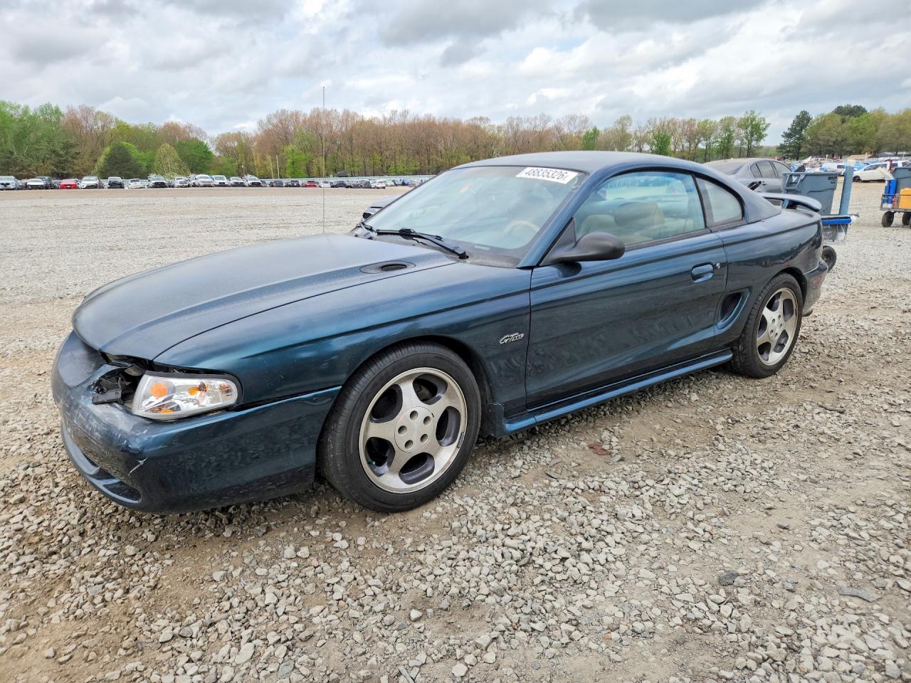 Salvage Ford Mustang Image