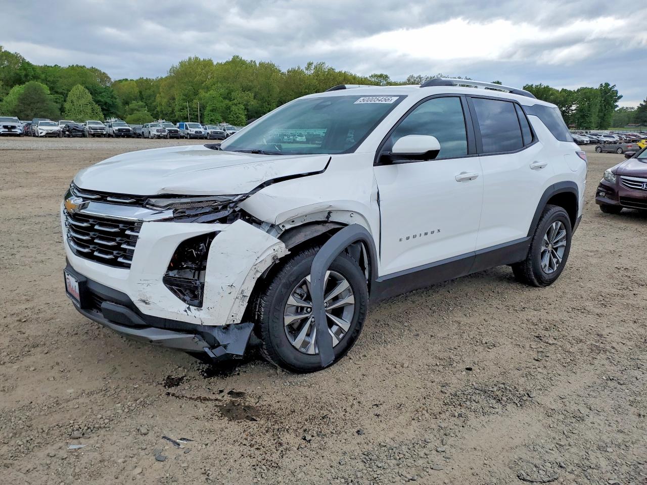 Salvage Chevrolet Equinox Image