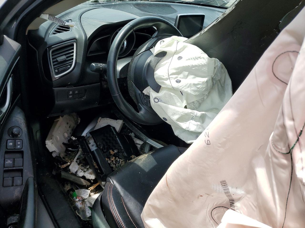 Mazda 3 Grand Touring