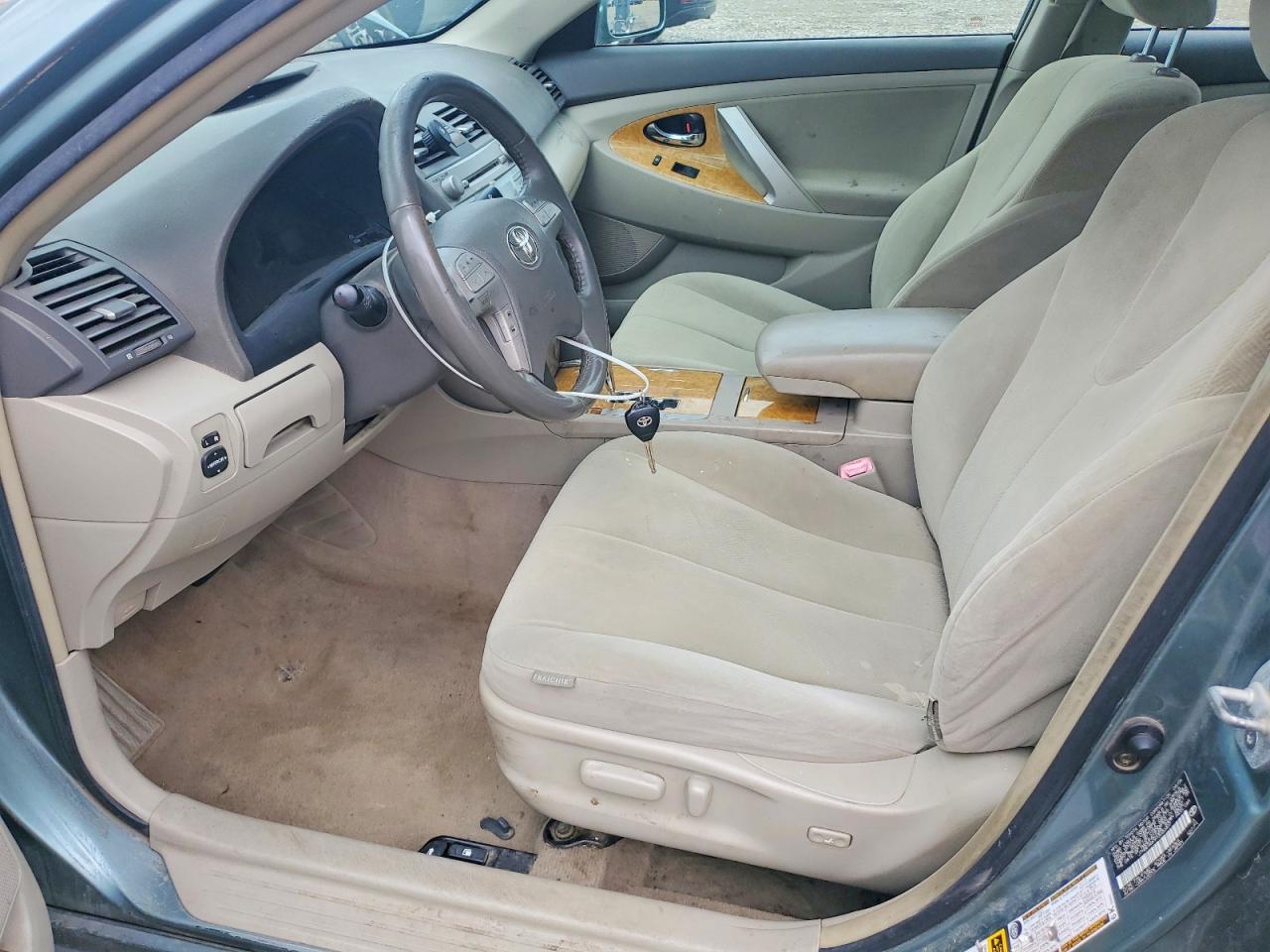 Toyota Camry Xle