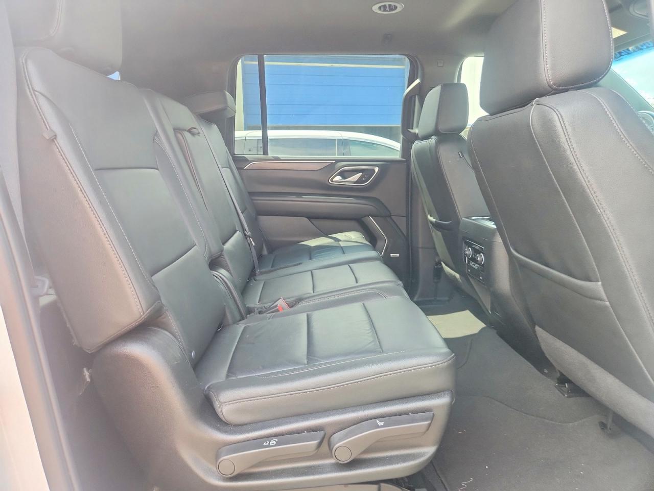 Chevrolet Suburban C1500 Lt