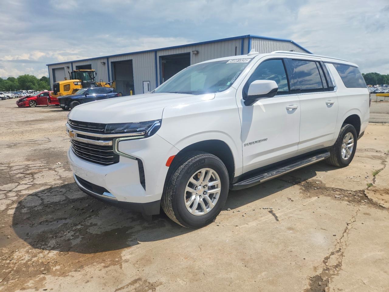 Salvage Chevrolet Suburban Image
