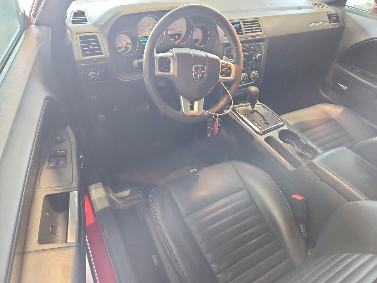 Dodge Challenger Sxt