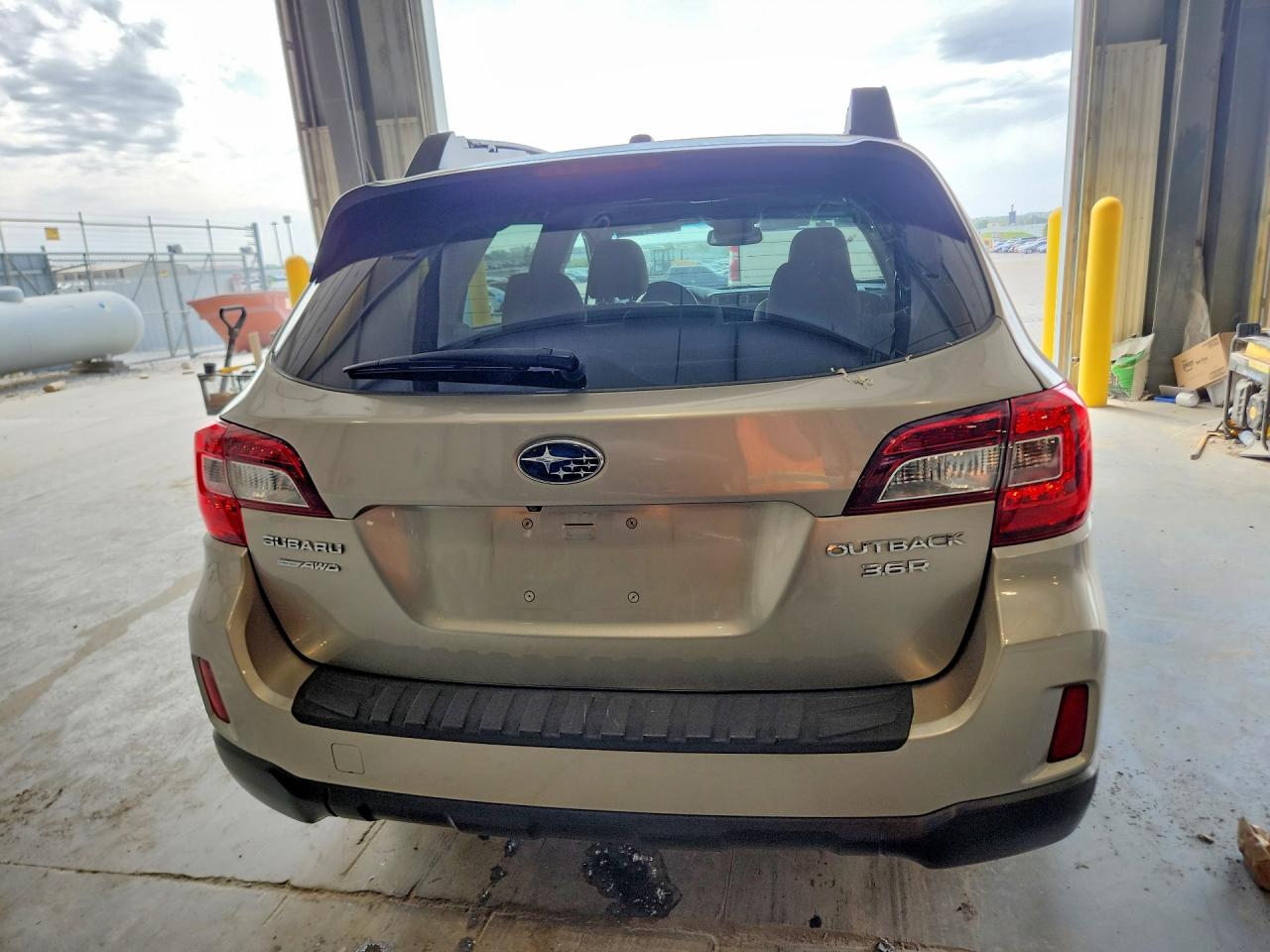 Subaru Outback 3.6r Limited