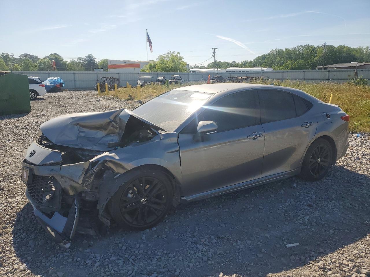 Salvage Toyota Camry Image