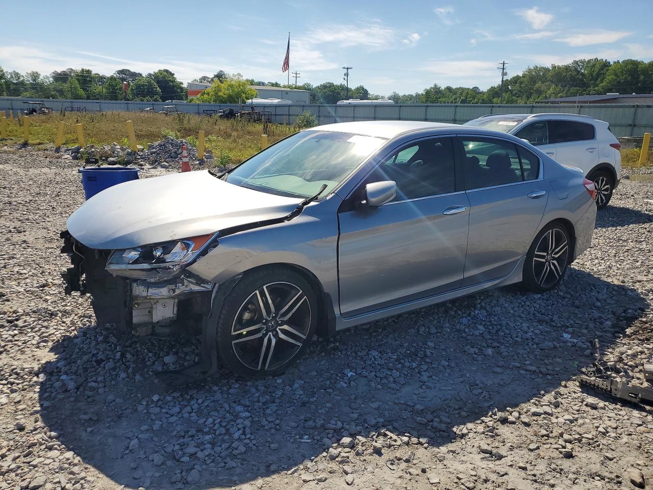 Salvage Honda Accord Image