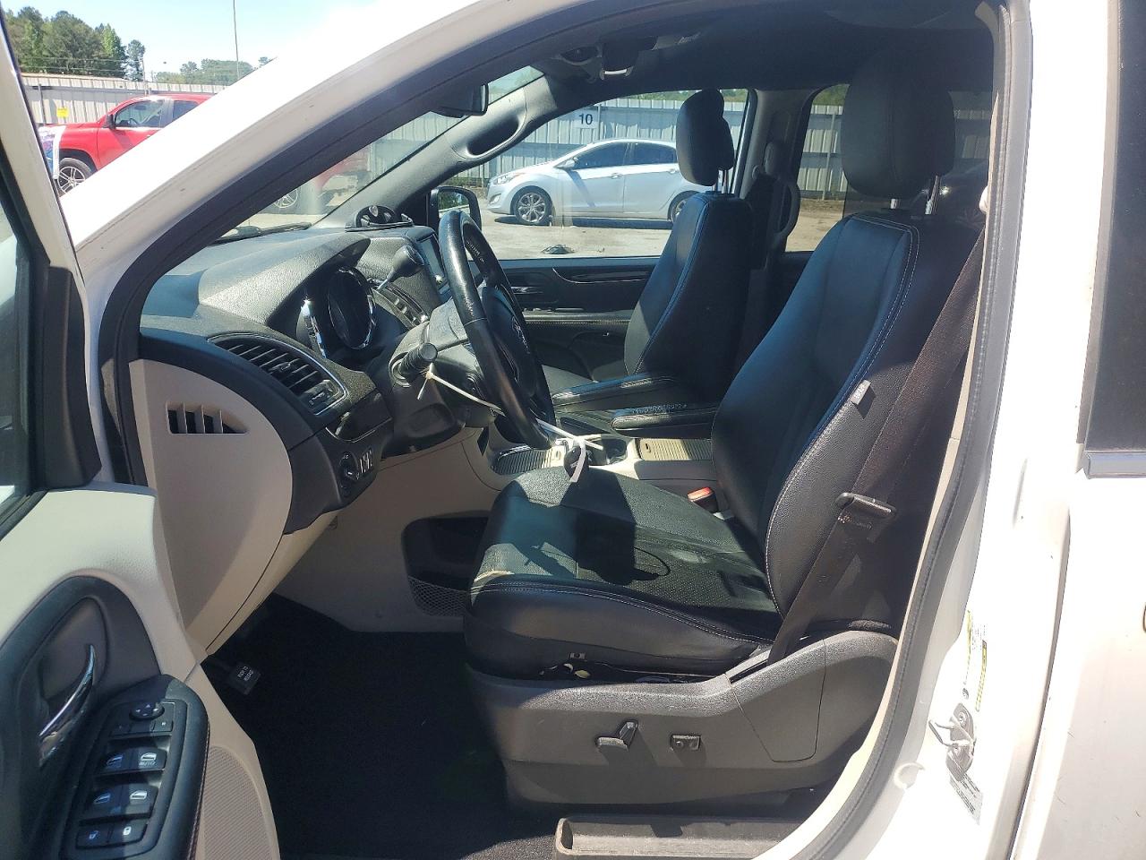 Dodge Caravan Sxt