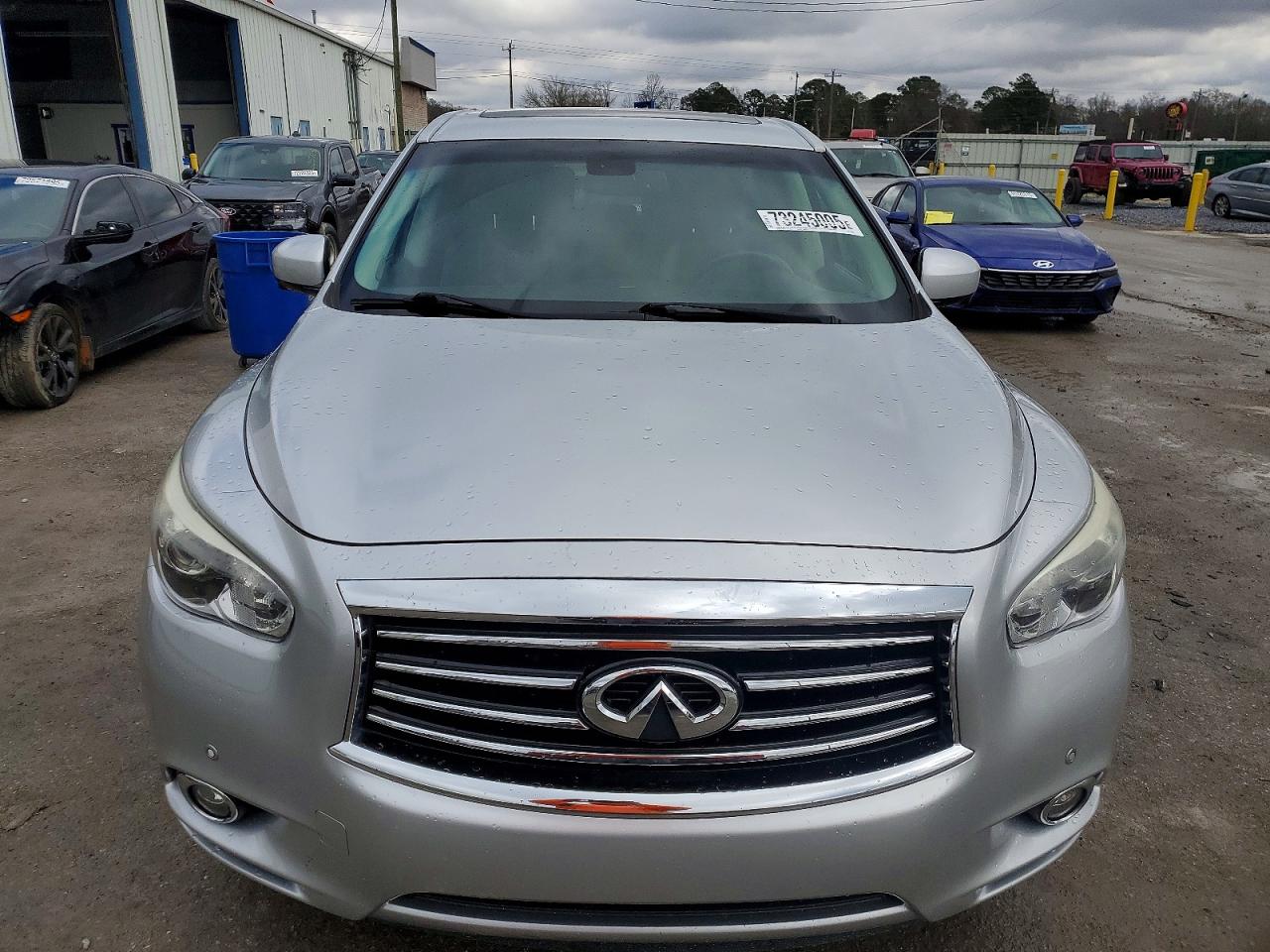 INFINITI Qx