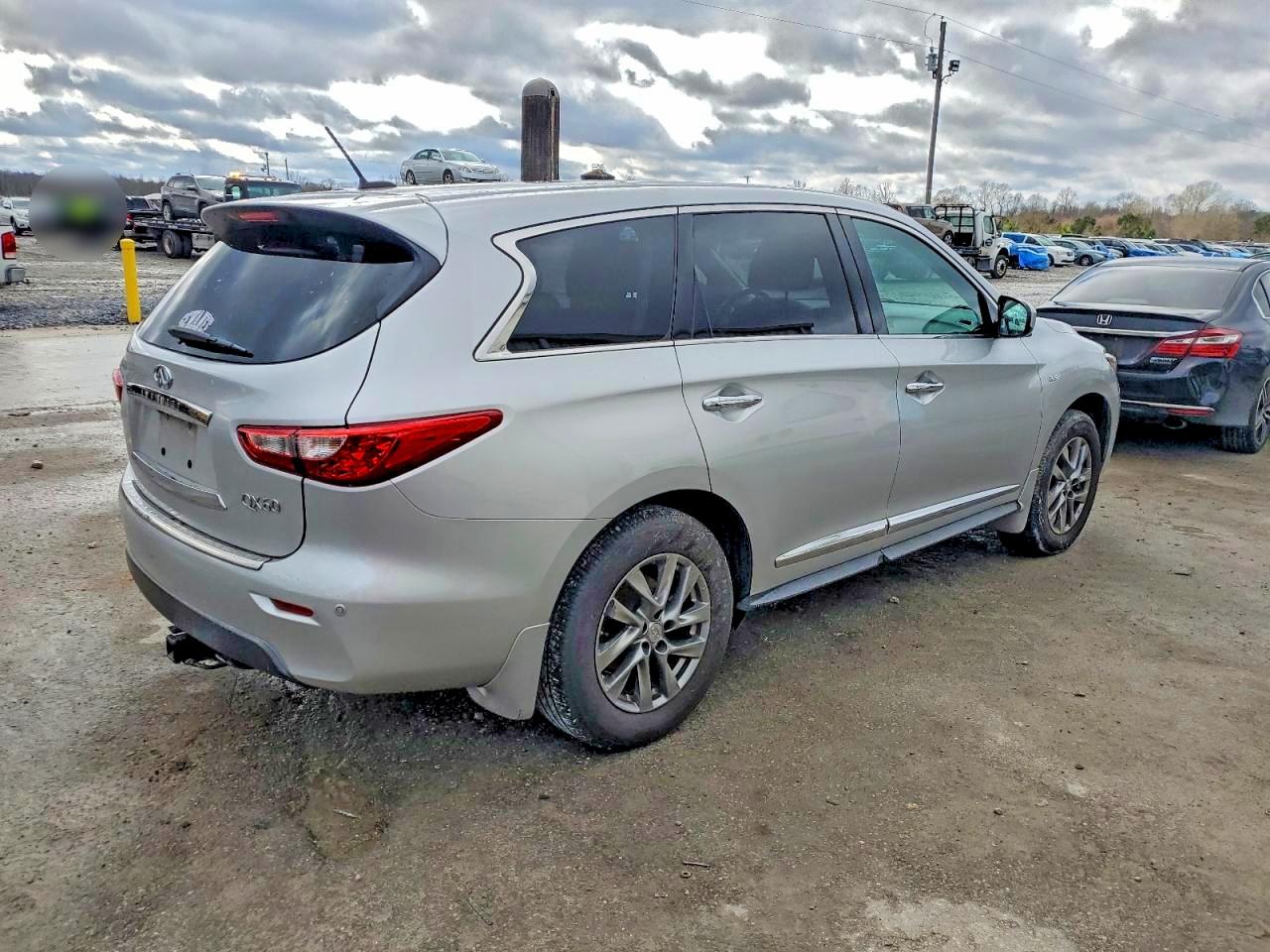 INFINITI Qx