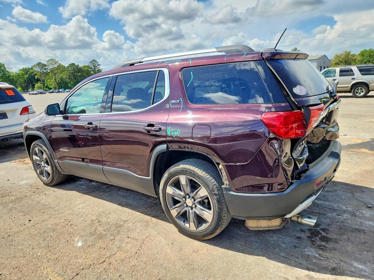 GMC Acadia Slt-2