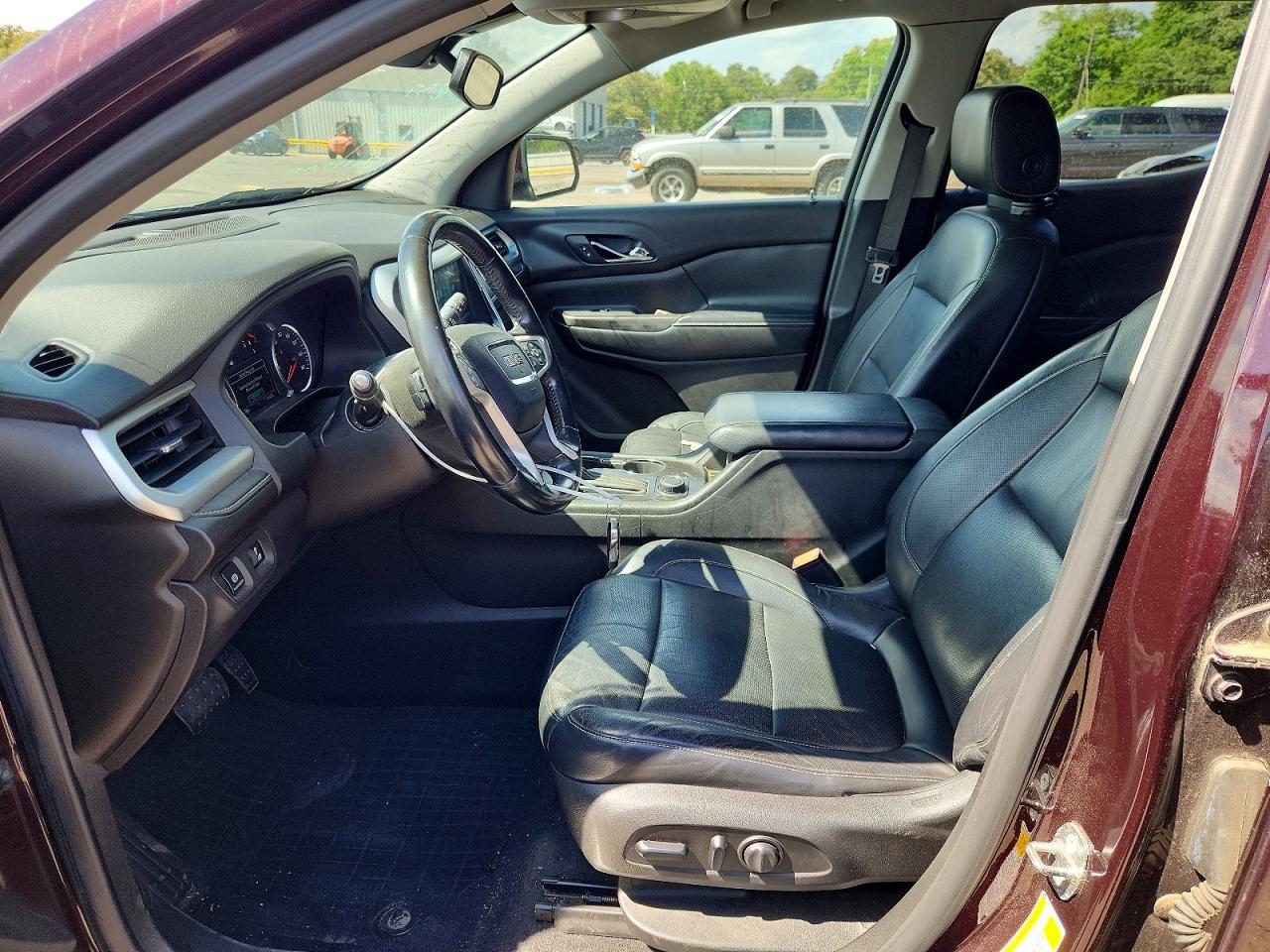 GMC Acadia Slt-2