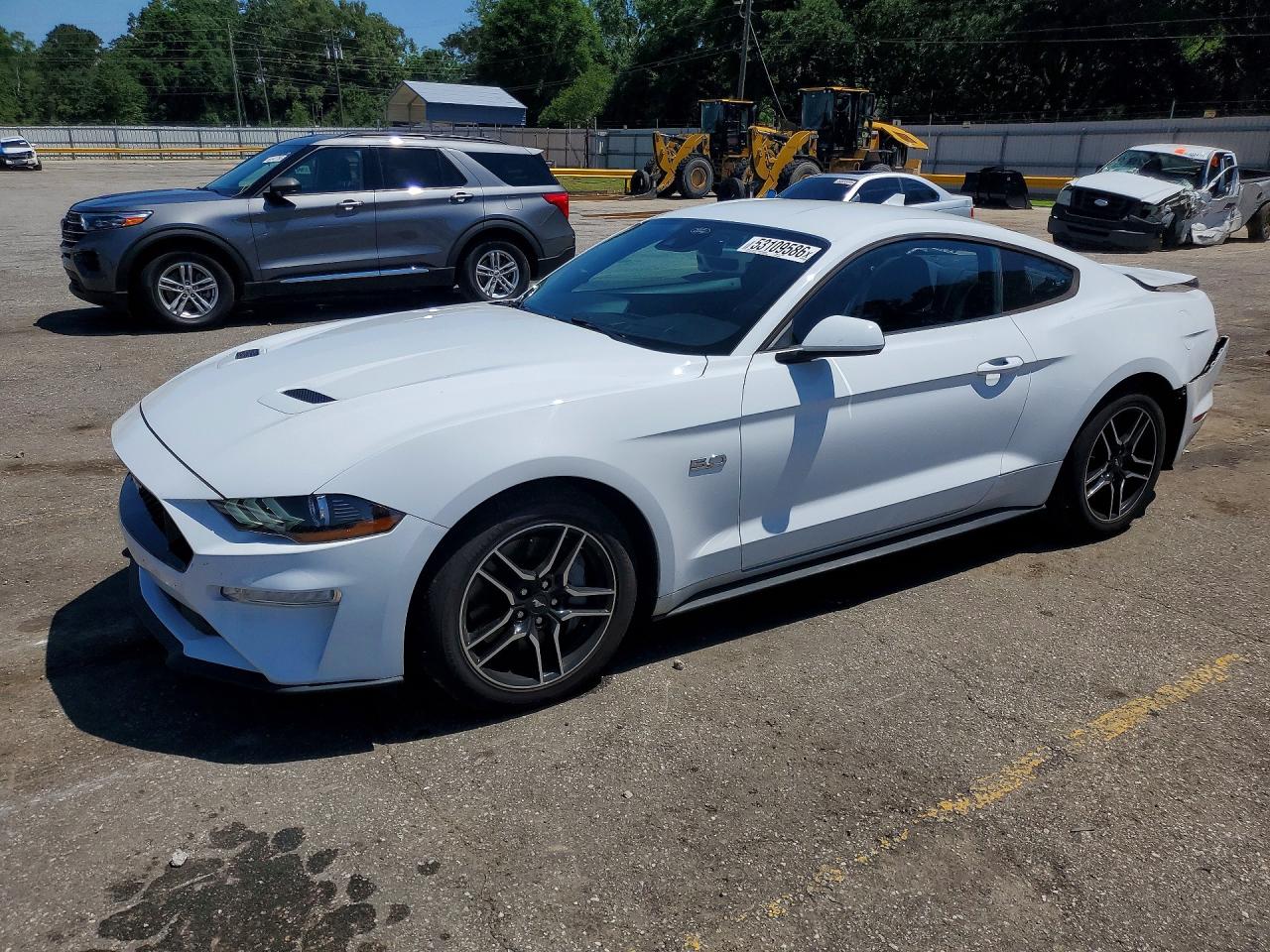 Salvage Ford Mustang Image