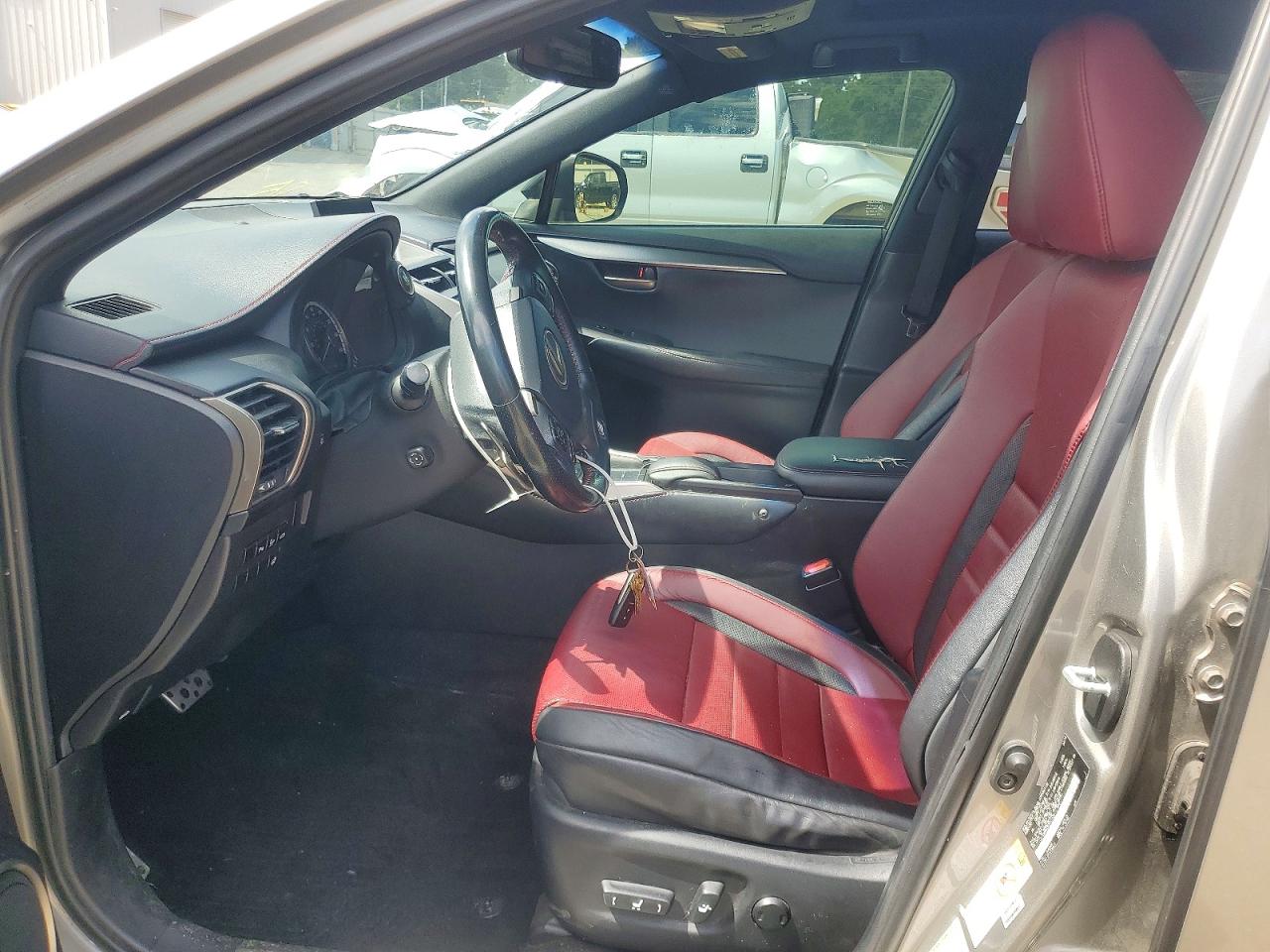 Lexus NX 200t