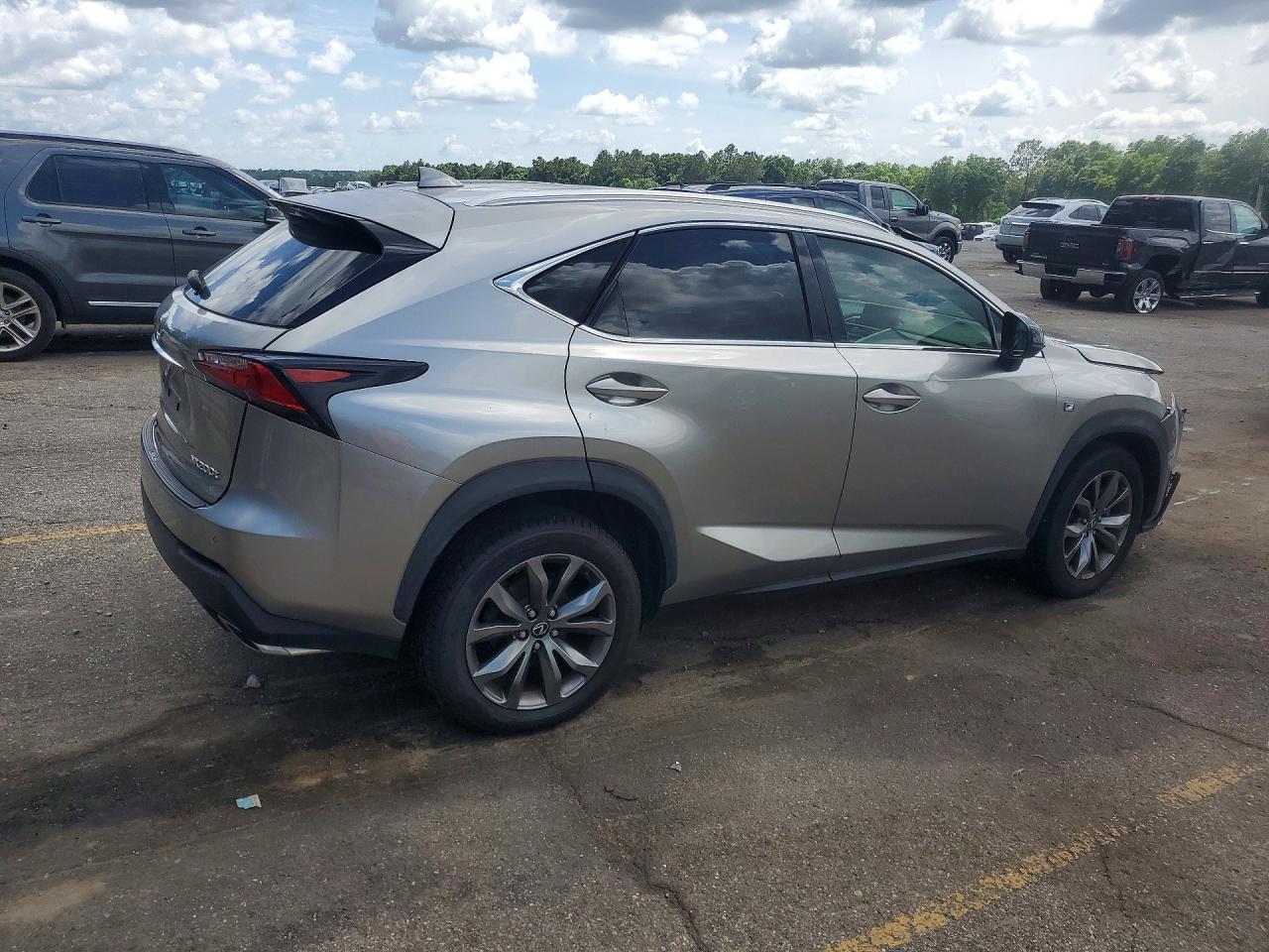 Lexus NX 200t