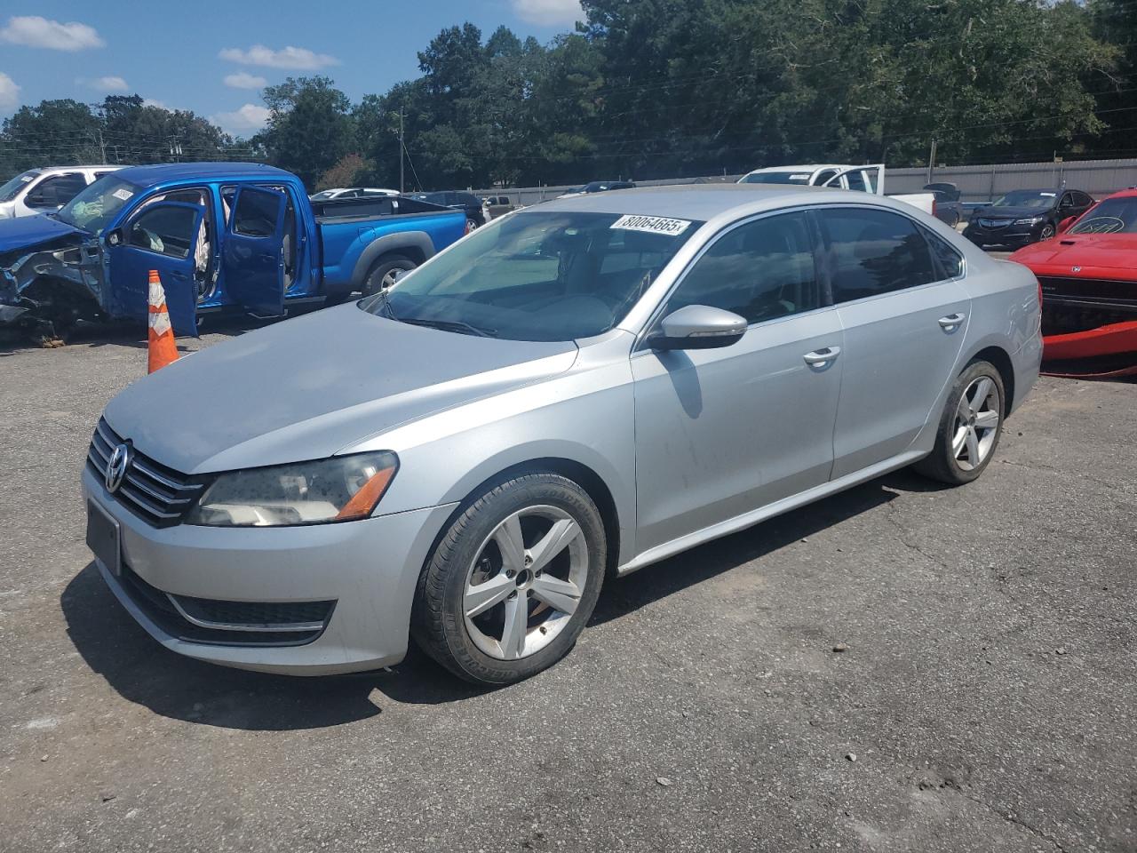 Salvage Volkswagen Passat Image