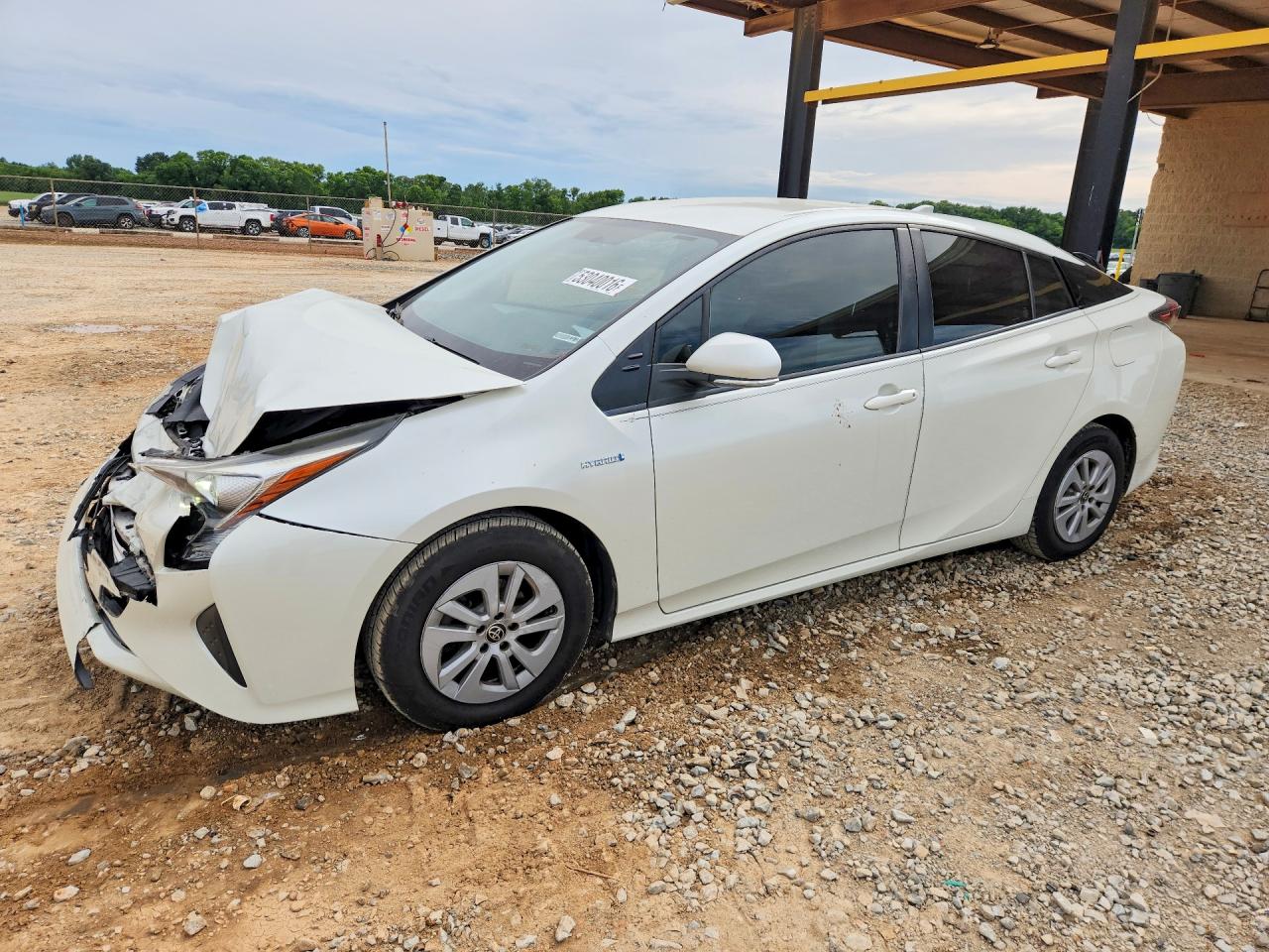 Salvage Toyota Prius Image