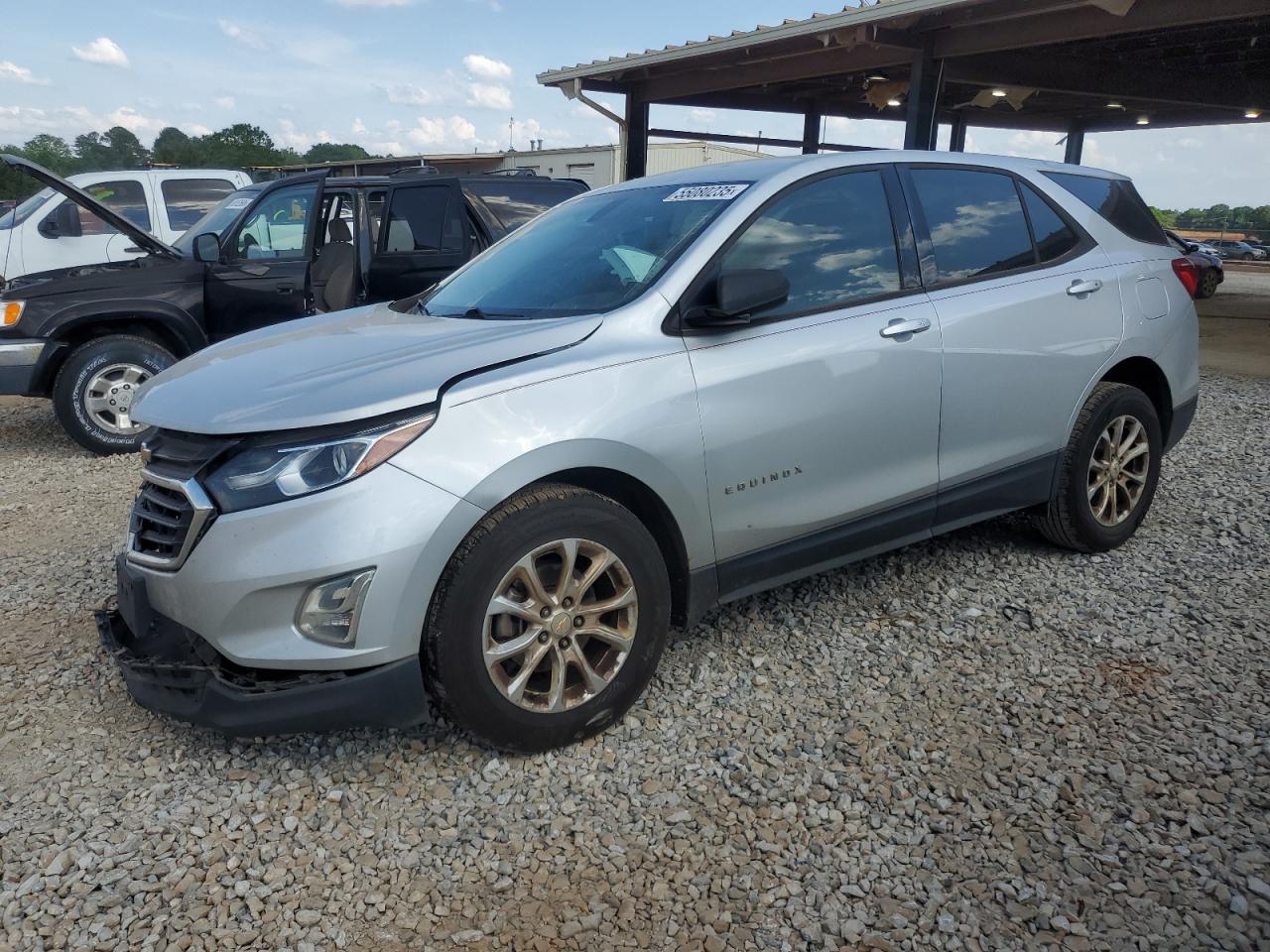 Salvage Chevrolet Equinox Image