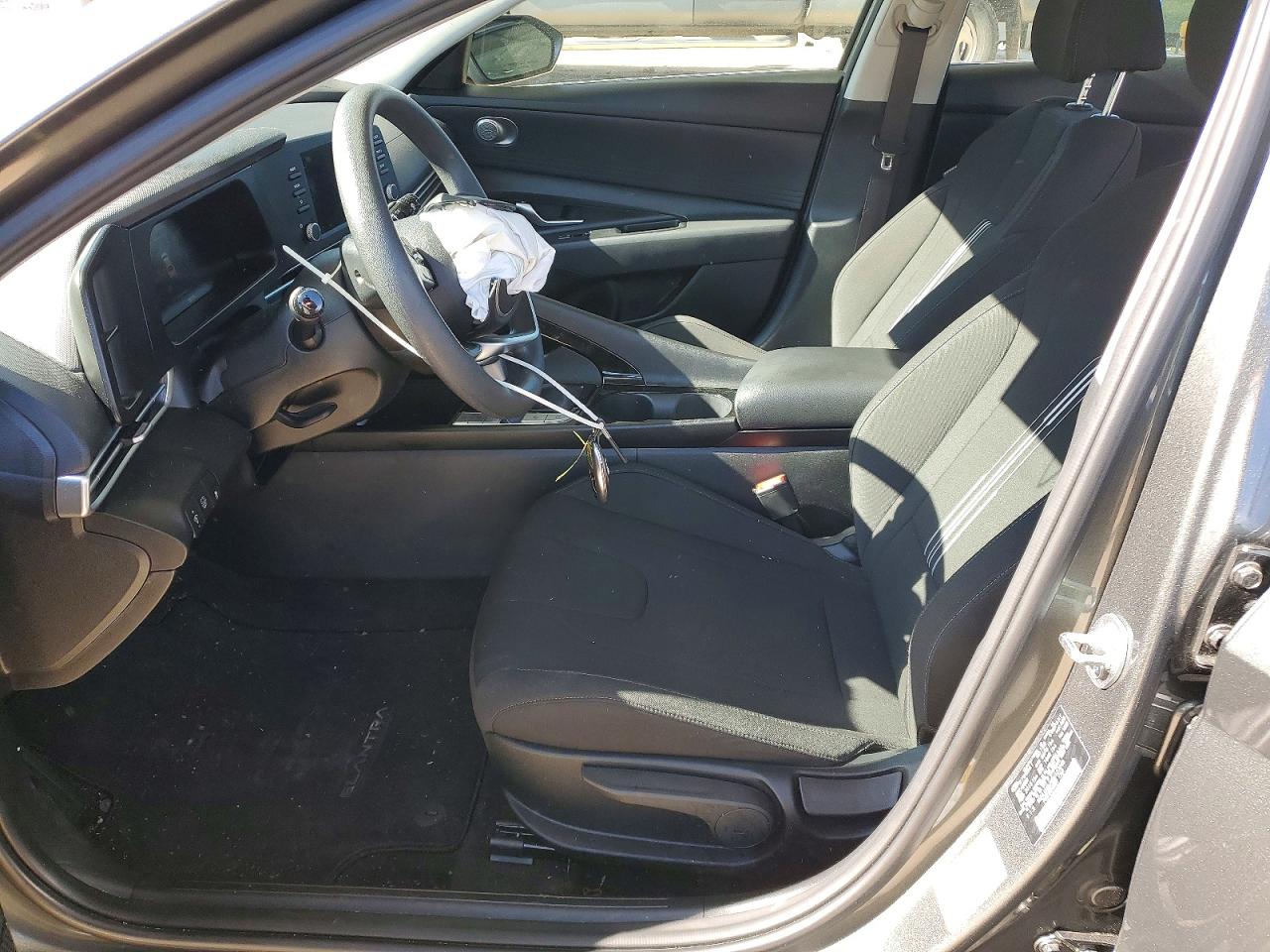 Hyundai ELANTRA Blue