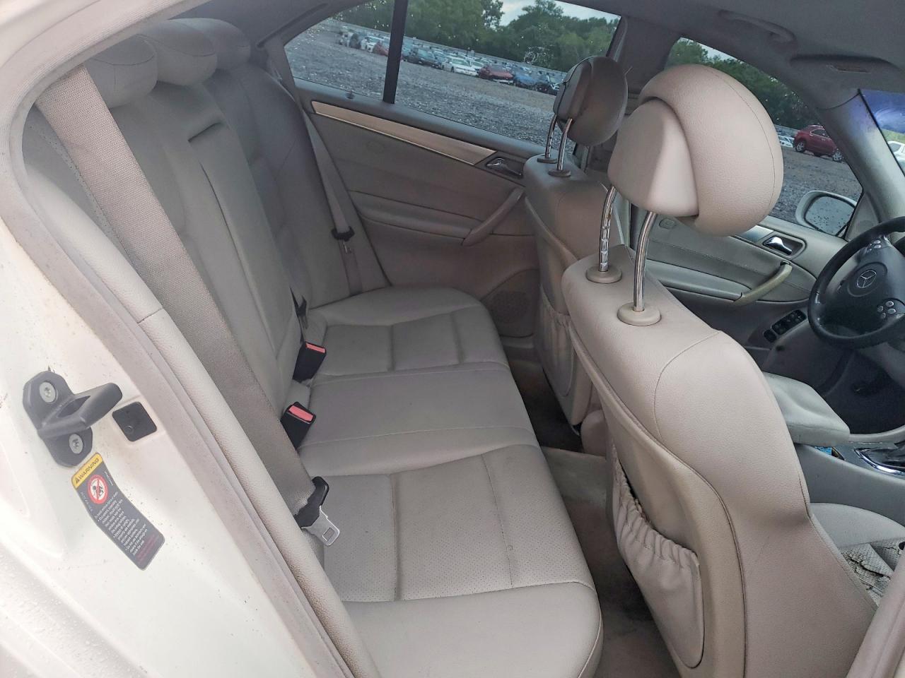Mercedes-Benz 230-class