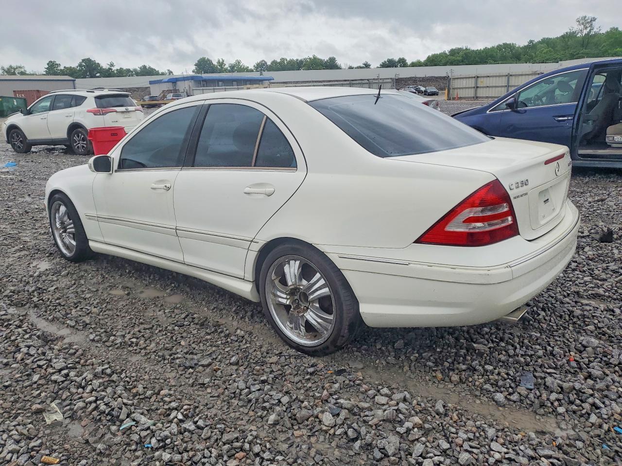 Mercedes-Benz 230-class