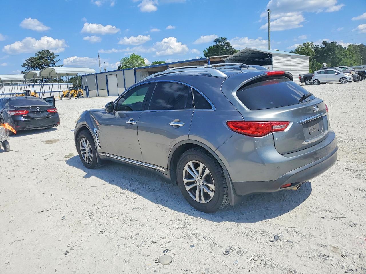 INFINITI Fx Base