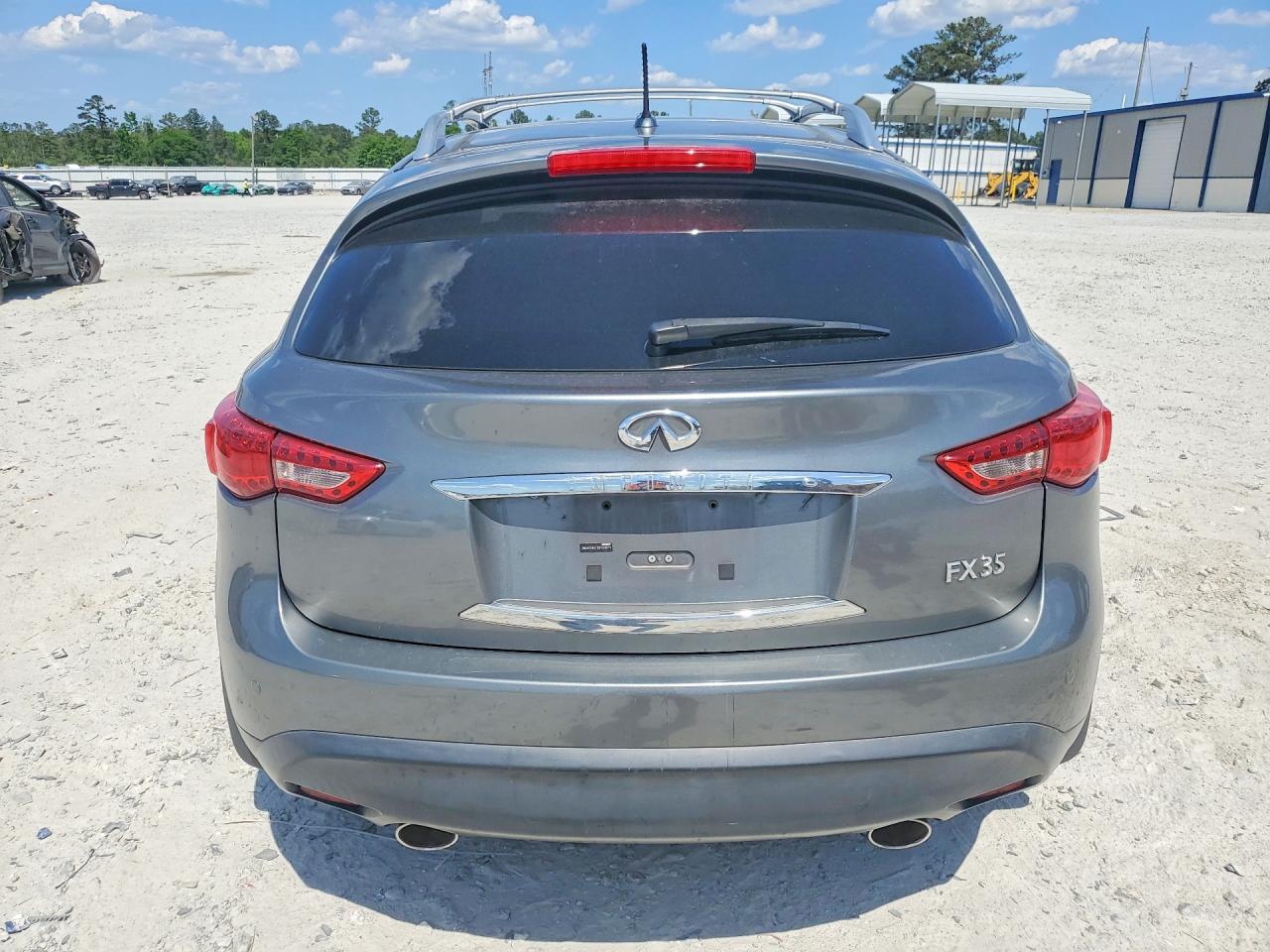 INFINITI Fx Base