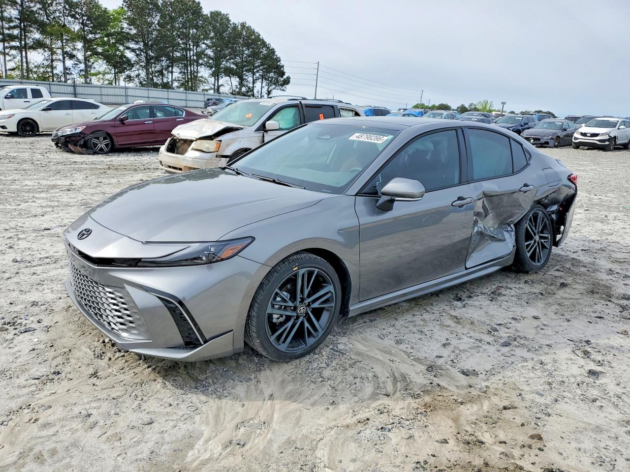 Salvage Toyota Camry Image