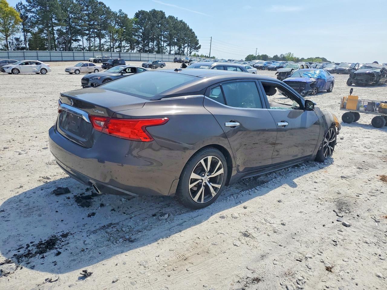 Nissan Maxima Platinum